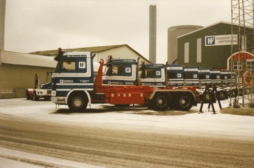 HF-28