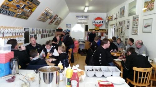 2017-02-11 12.40.28Resized